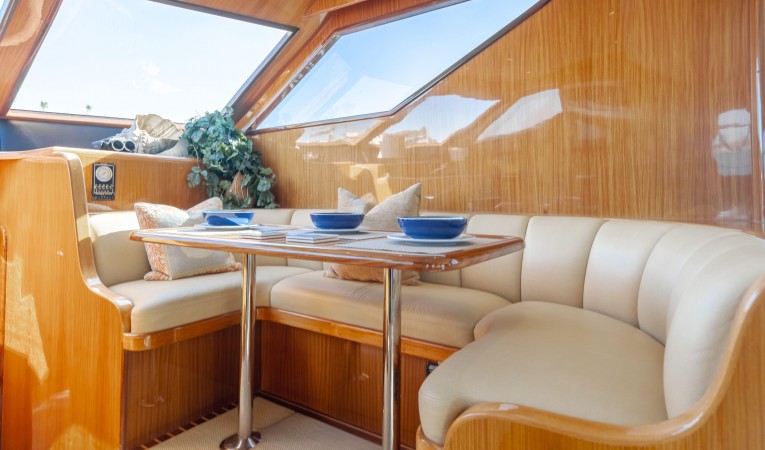 52 Ocean Alexander Raised Dinette to Starboard & Forward