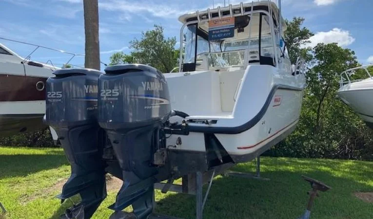 30 Boston Whaler 