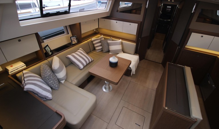 57 Beneteau Salon