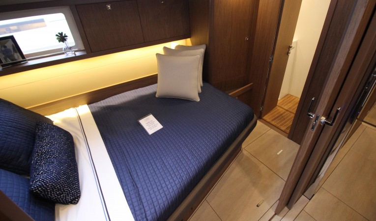 57 Beneteau Stbd guest