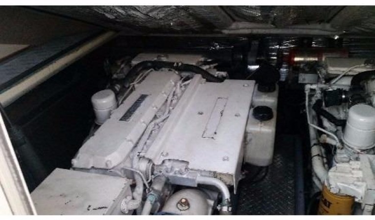 32 Albemarle 2000 Albemarle 325 Convertible