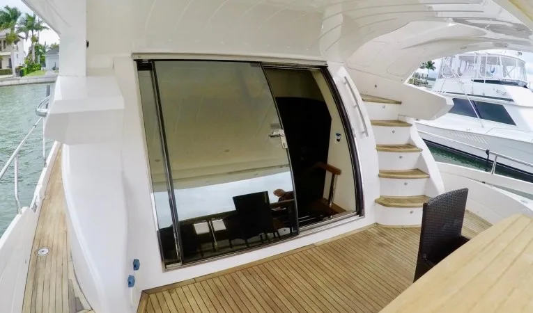 60 Pearl Electric Door to the Salon