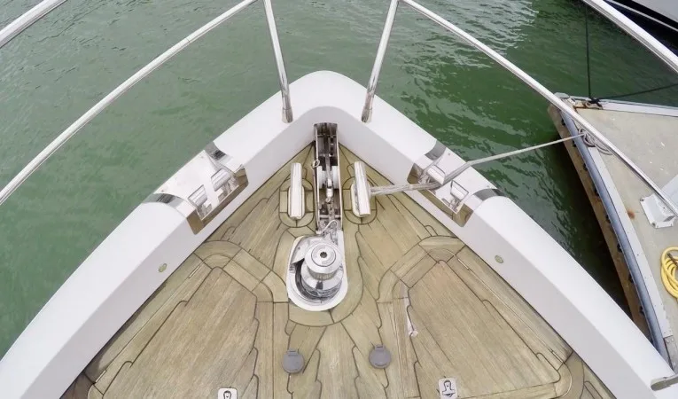 60 Pearl Windlass
