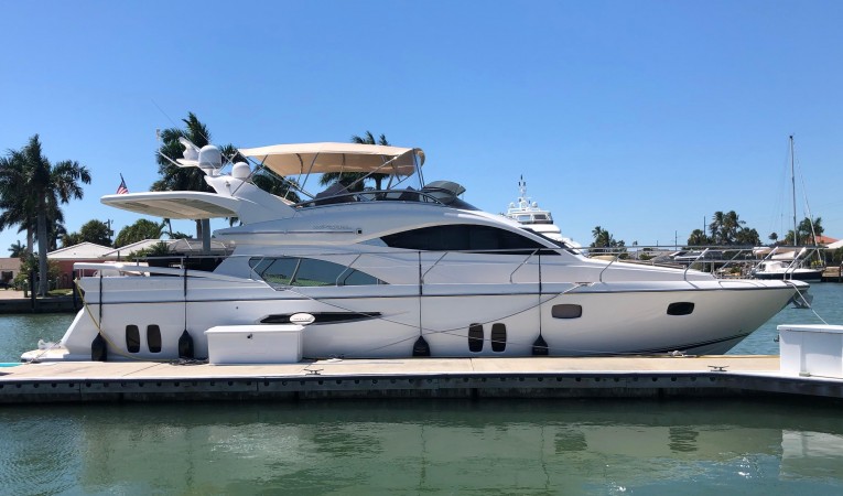 60 Pearl Starboard Profile