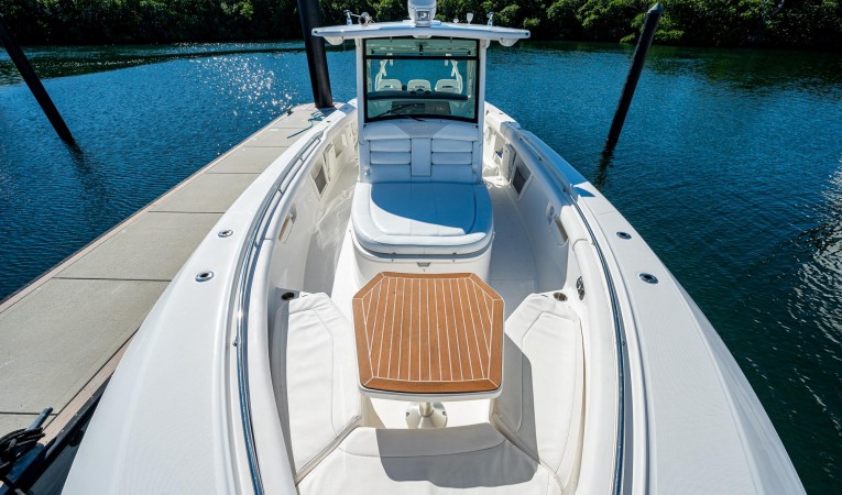 37 Boston Whaler 