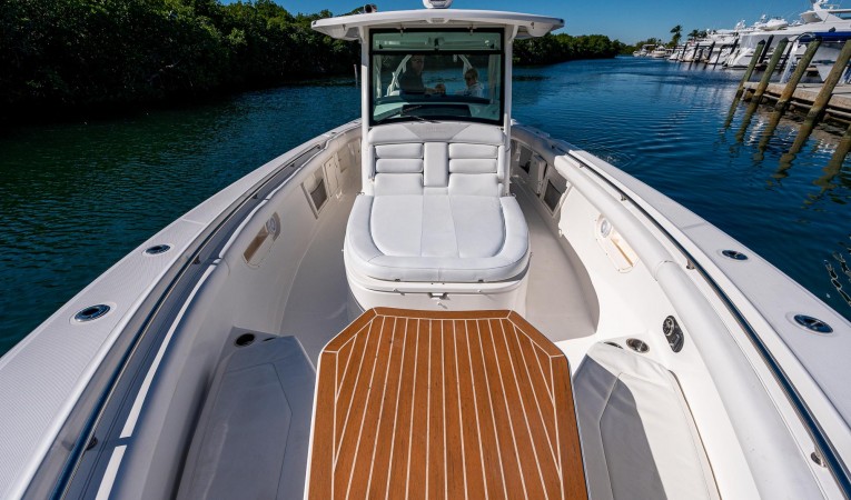 37 Boston Whaler 