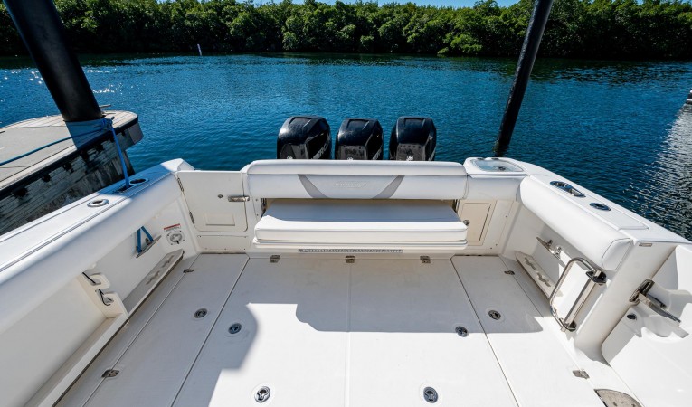 37 Boston Whaler 