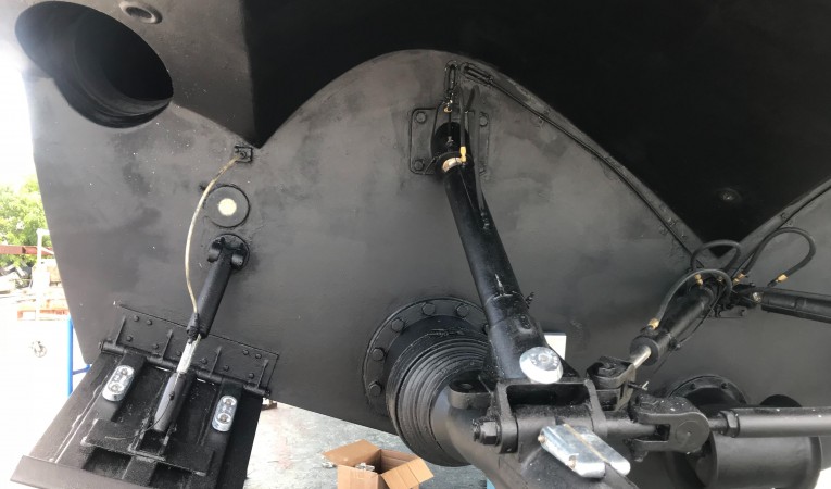 62 Pershing ASD Drive with new Hydraulic hoses