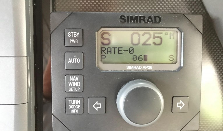 62 Pershing Simard Auto Pilot