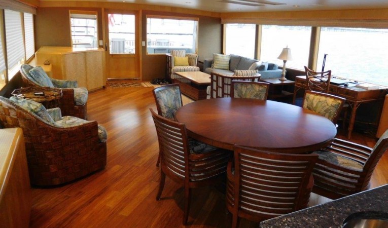 100 Broward Dining & Salon looking Aft