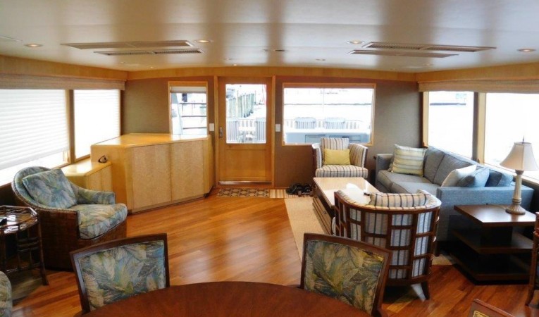 100 Broward Salon looking aft