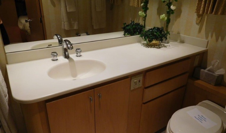 100 Broward Guest Head