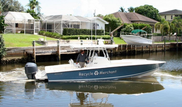 31 Jupiter Starboard Profile 2