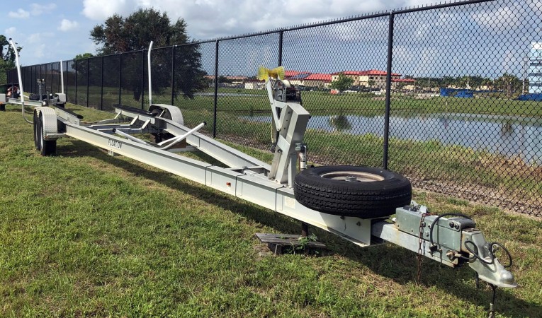 31 Jupiter Trailer Front