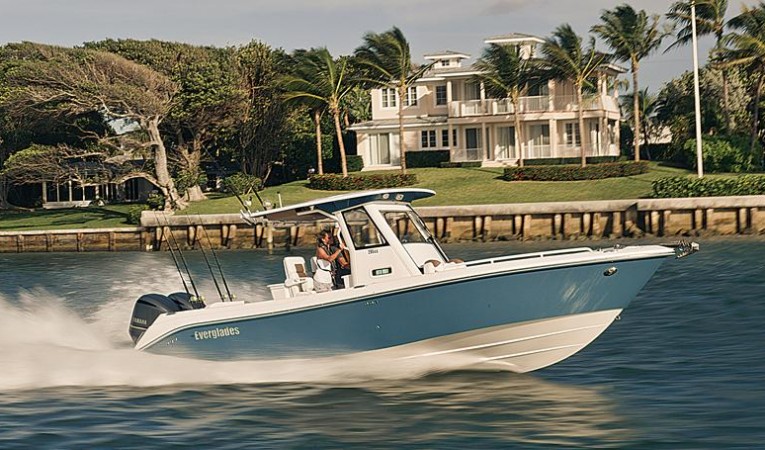 29 Everglades Manufacturer Provided Image