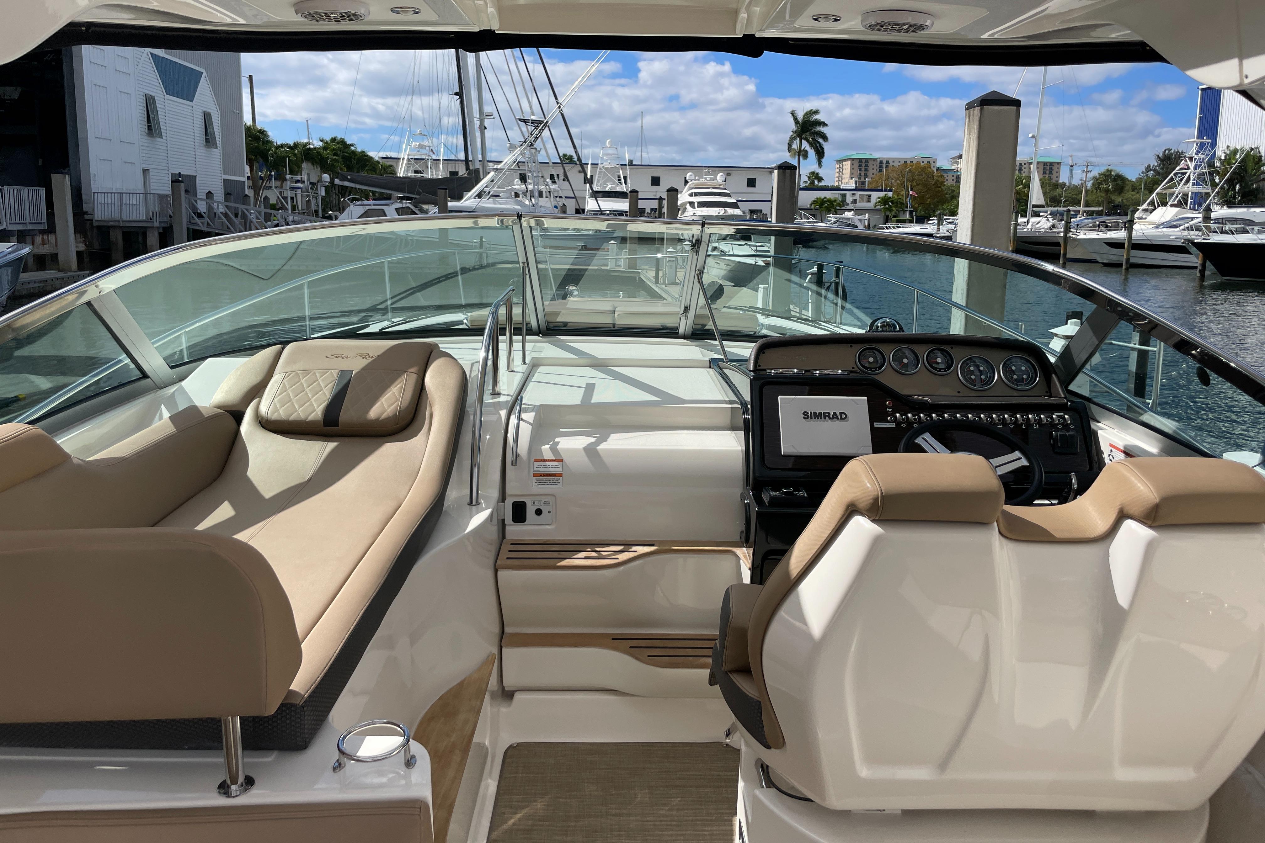 35 Sea Ray 2018 Wilma Buoys Dania Beach, Florida Sold on 2023-07-19 by  Denison Yacht Sales