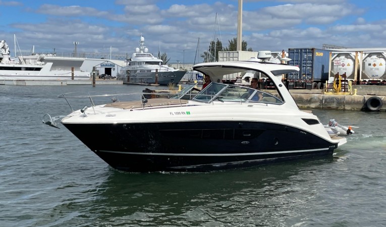 35 Sea Ray 