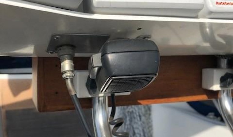 32 Catalina Remote mike at helm