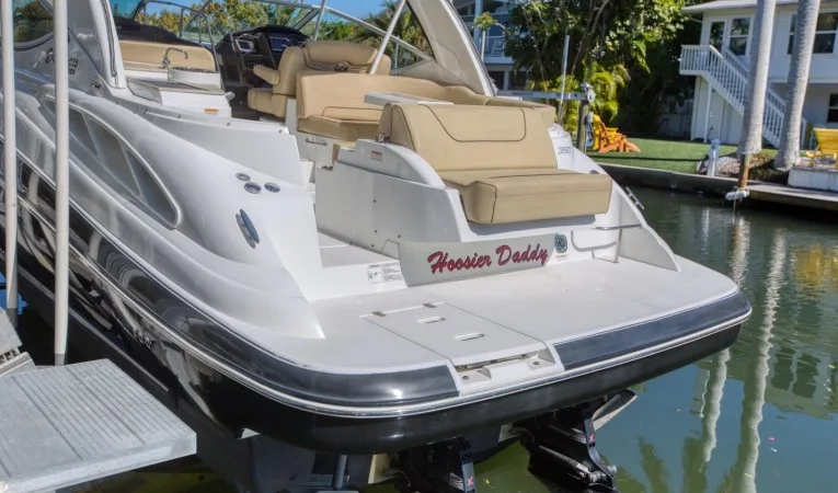 35 Cruisers Yachts 