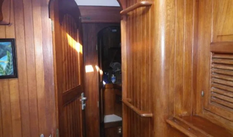 54 Ta Chiao Port To V-Berth