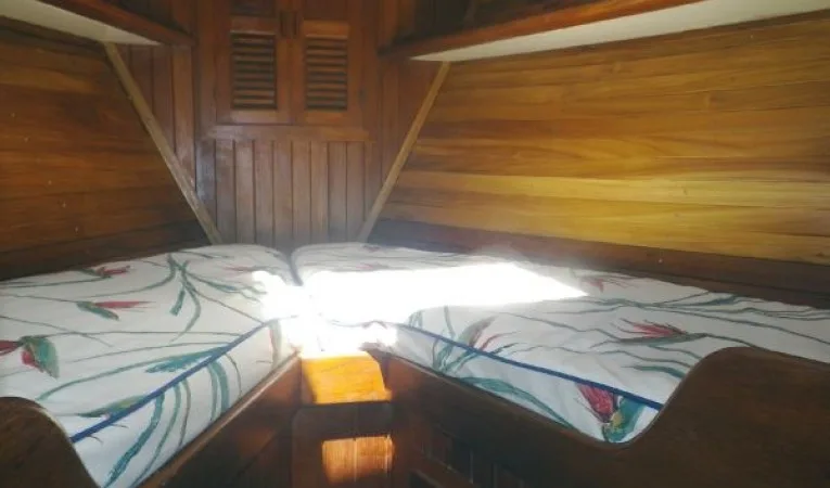 54 Ta Chiao V-Berth Cabin