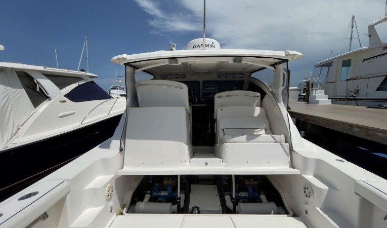30 Tiara Yachts 