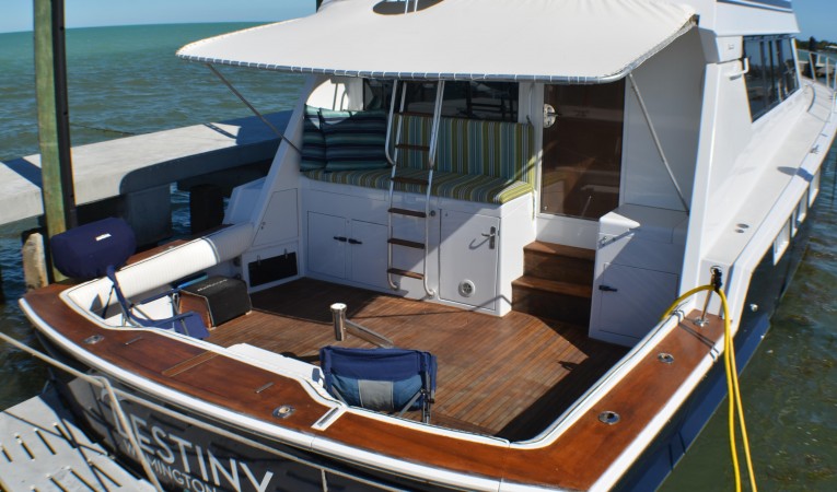 65 Hatteras Cockpit