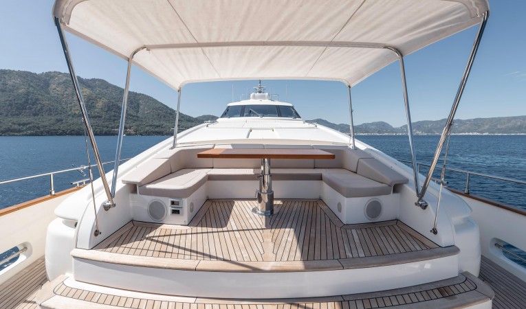 124 Ferretti Yachts 