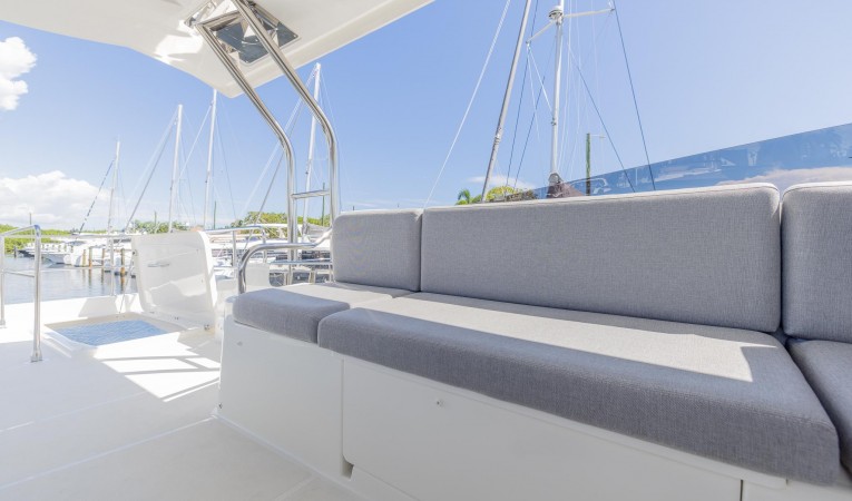 48 Beneteau 