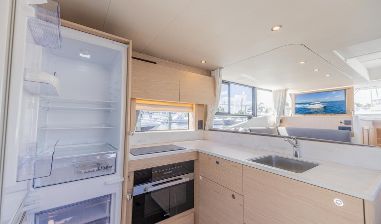 48 Beneteau 