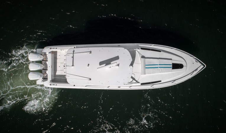 40 Intrepid Overhead