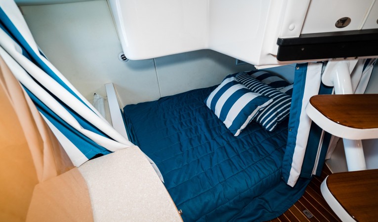 40 Intrepid Full Berth AFt