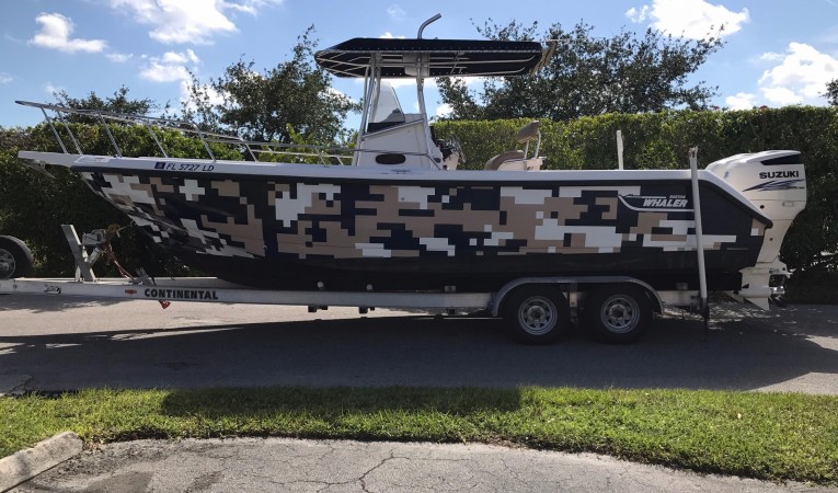 26 Boston Whaler 