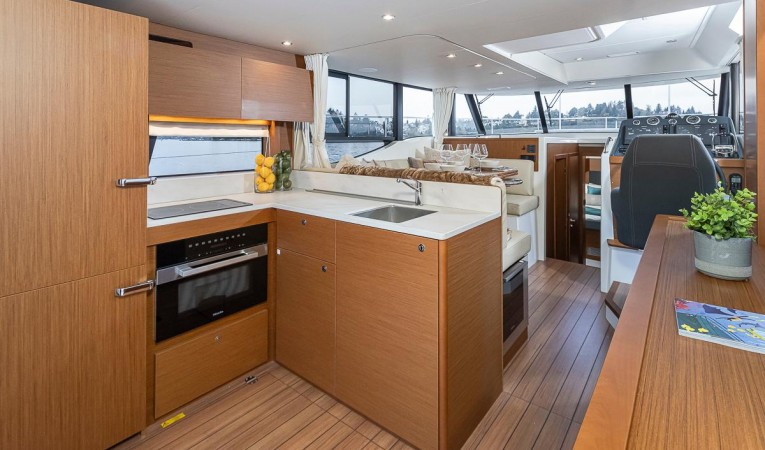 48 Beneteau 