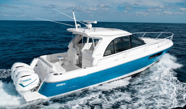 41 Intrepid Port Aft