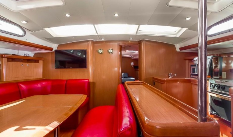 52 Beneteau Salon