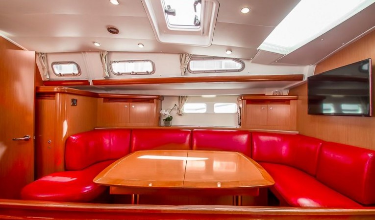 52 Beneteau Flat Screen TV