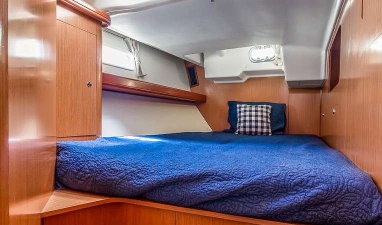 52 Beneteau Port Stateroom