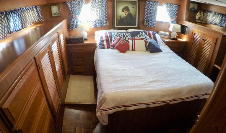 44 DeFever Master Stateroom