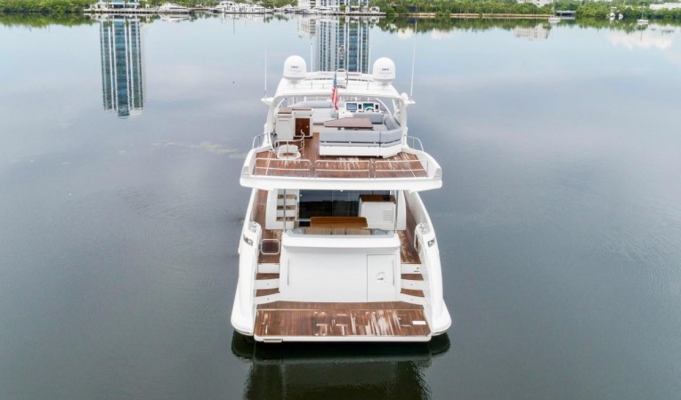 70 Azimut 2014 Azimut 70 Flybridge