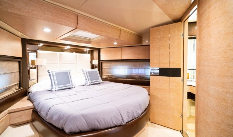 70 Azimut 2014 Azimut 70 Flybridge