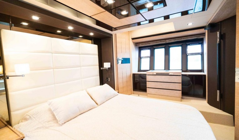 70 Azimut 2014 Azimut 70 Flybridge