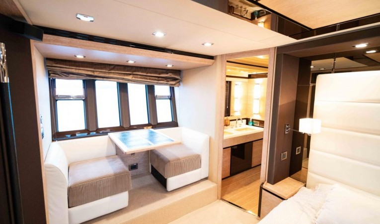 70 Azimut 2014 Azimut 70 Flybridge