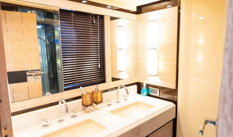 70 Azimut 2014 Azimut 70 Flybridge