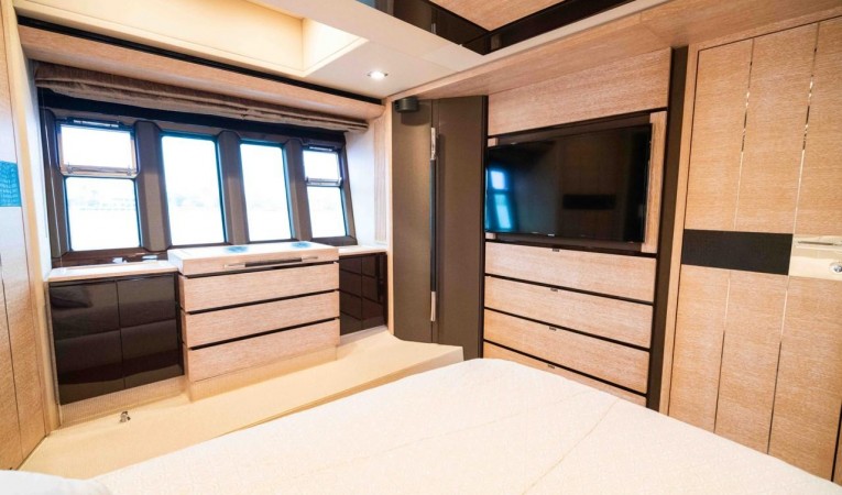 70 Azimut 2014 Azimut 70 Flybridge