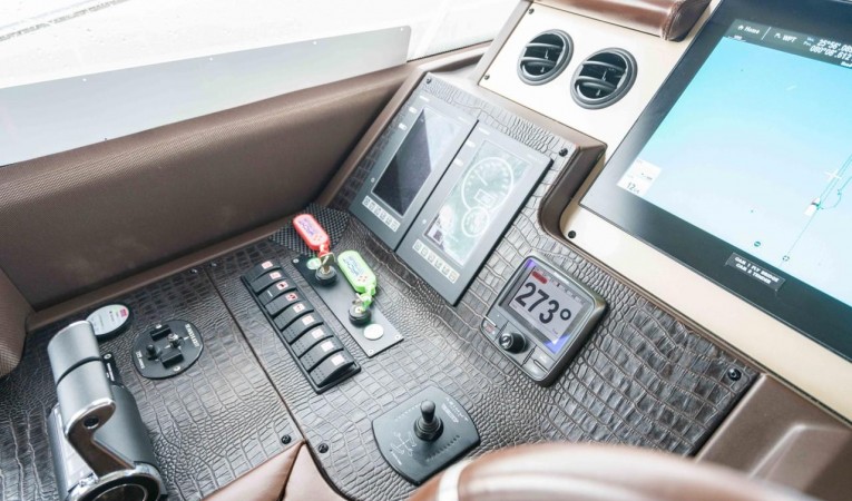 70 Azimut 2014 Azimut 70 Flybridge