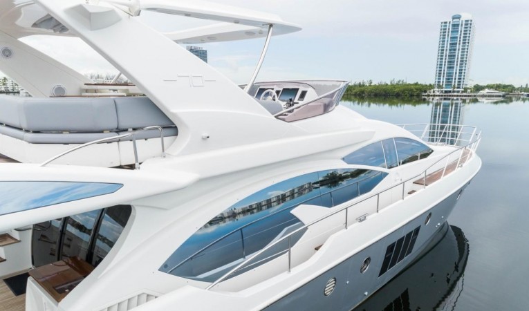 70 Azimut 2014 Azimut 70 Flybridge