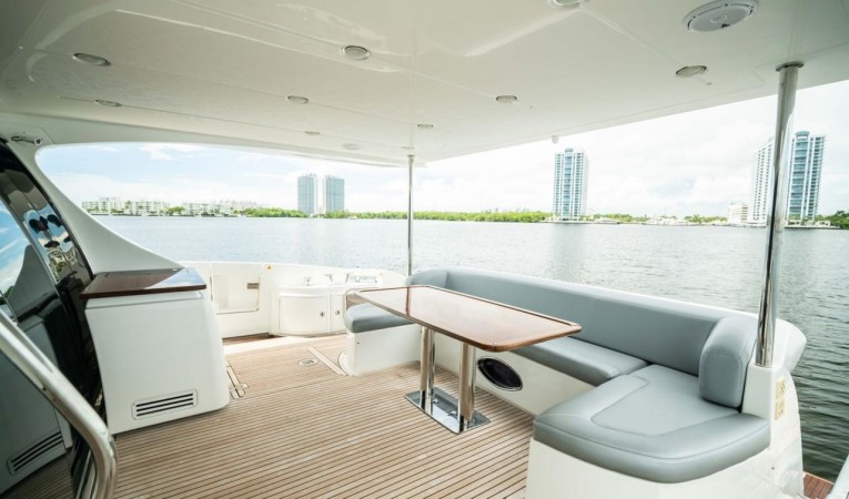 70 Azimut 2014 Azimut 70 Flybridge