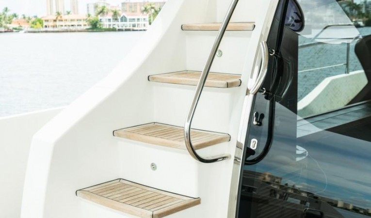 70 Azimut 2014 Azimut 70 Flybridge
