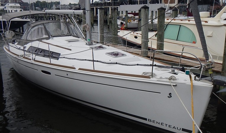 37 Beneteau America 